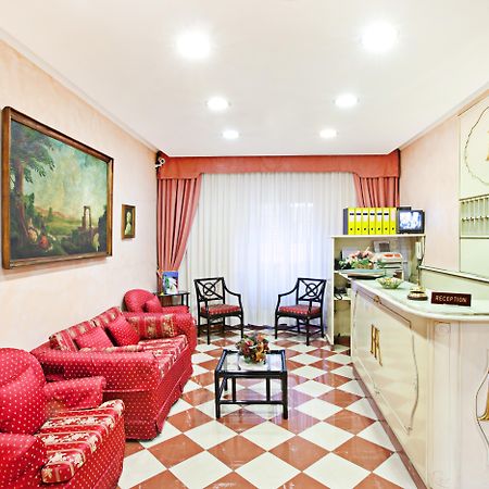 רומא Hotel Augustea מראה חיצוני תמונה