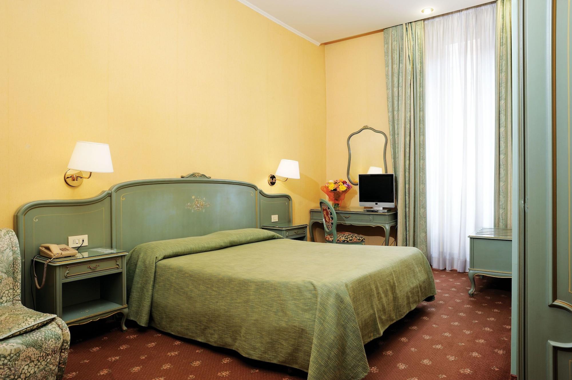 רומא Hotel Augustea מראה חיצוני תמונה
