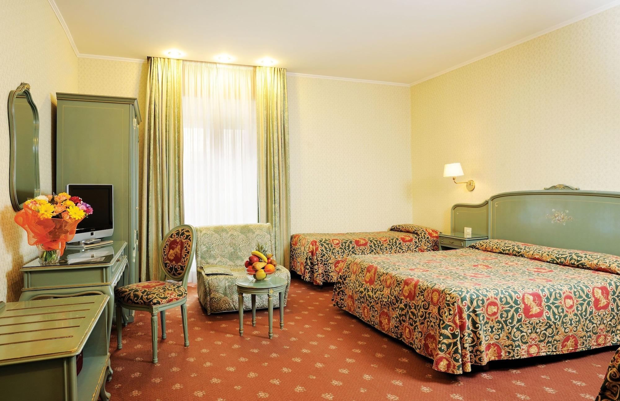 רומא Hotel Augustea מראה חיצוני תמונה